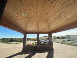 Covered Bridge Inn
