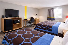 Super 8 by Wyndham Lewiston