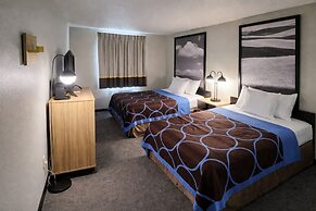 Super 8 by Wyndham Lewiston