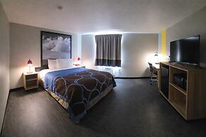 Super 8 by Wyndham Lewiston