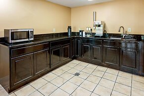 Rodeway Inn & Suites