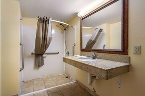 Rodeway Inn & Suites