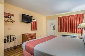 Rodeway Inn & Suites