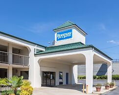 Rodeway Inn & Suites