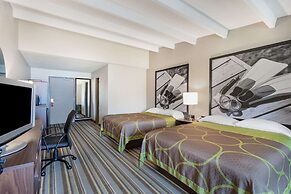 Super 8 by Wyndham Melbourne