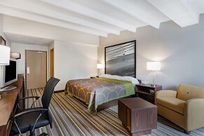 Super 8 by Wyndham Melbourne