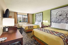 Super 8 by Wyndham Ankeny/Des Moines Area