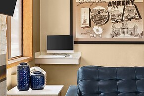 Super 8 by Wyndham Ankeny/Des Moines Area
