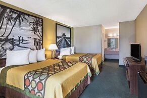 Super 8 by Wyndham Ocala I-75