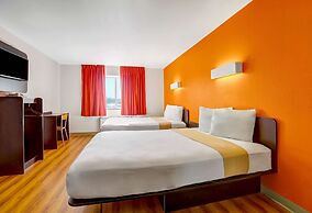 Motel 6 Apache Junction, AZ