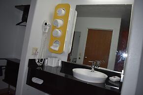 Motel 6 Apache Junction, AZ