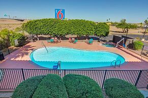 Motel 6 Apache Junction, AZ