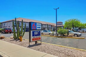 Motel 6 Apache Junction, AZ