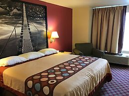 Super 8 by Wyndham Heyburn/Burley Area