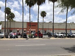 University Inn & Suites