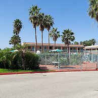 University Inn & Suites