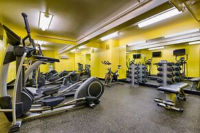 Staypineapple, Hotel Rose, Downtown Portland