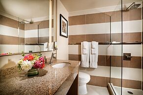 Staypineapple, Hotel Rose, Downtown Portland