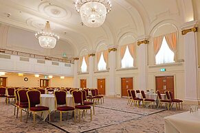 Bristol Grand Hotel By Sunday