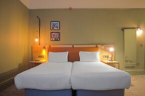 Bristol Grand Hotel By Sunday