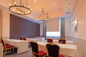 Bristol Grand Hotel By Sunday