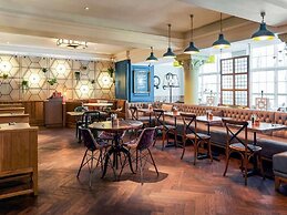 Bristol Grand Hotel By Sunday