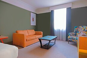 Bristol Grand Hotel By Sunday