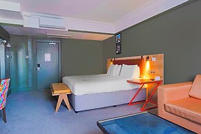 Bristol Grand Hotel By Sunday