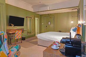 Bristol Grand Hotel By Sunday