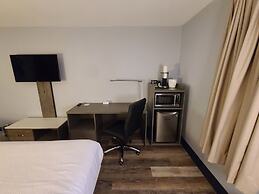 Travelodge by Wyndham Downtown Barrie