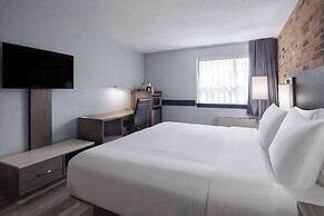 Travelodge by Wyndham Barrie