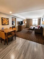 DoubleTree by Hilton Toronto Airport