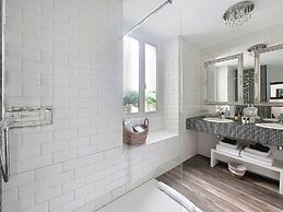 Belfry Spa by Ligne St Barth