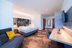 Best Living Hotel Arotel