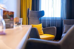 Best Living Hotel Arotel