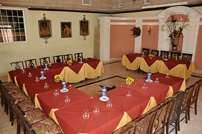 Graycliff Hotel And Restaurant