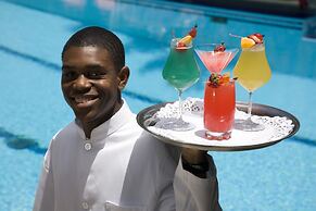 Graycliff Hotel And Restaurant