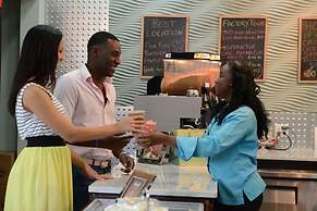 Graycliff Hotel And Restaurant