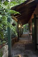 Graycliff Hotel And Restaurant