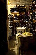 Graycliff Hotel And Restaurant