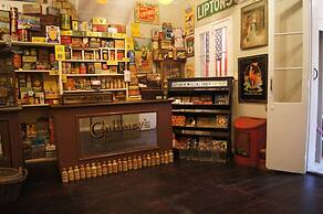 Graycliff Hotel And Restaurant