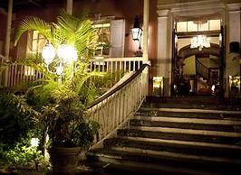 Graycliff Hotel And Restaurant