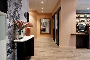 Hotel Kyriad Paris 10 Canal Saint Martin