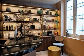 Hotel Kyriad Paris 10 Canal Saint Martin