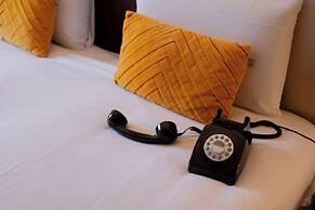 Hotel Kyriad Paris 10 Canal Saint Martin