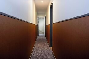 Hotel Kyriad Paris 10 Canal Saint Martin