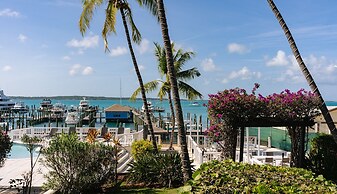 Romora Bay Resort & Marina