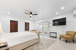 Romora Bay Resort & Marina