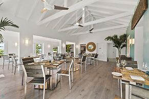 Romora Bay Resort & Marina