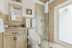 Romora Bay Resort & Marina